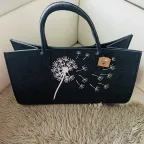 Dunkle Filz-Tasche individuell erstellt